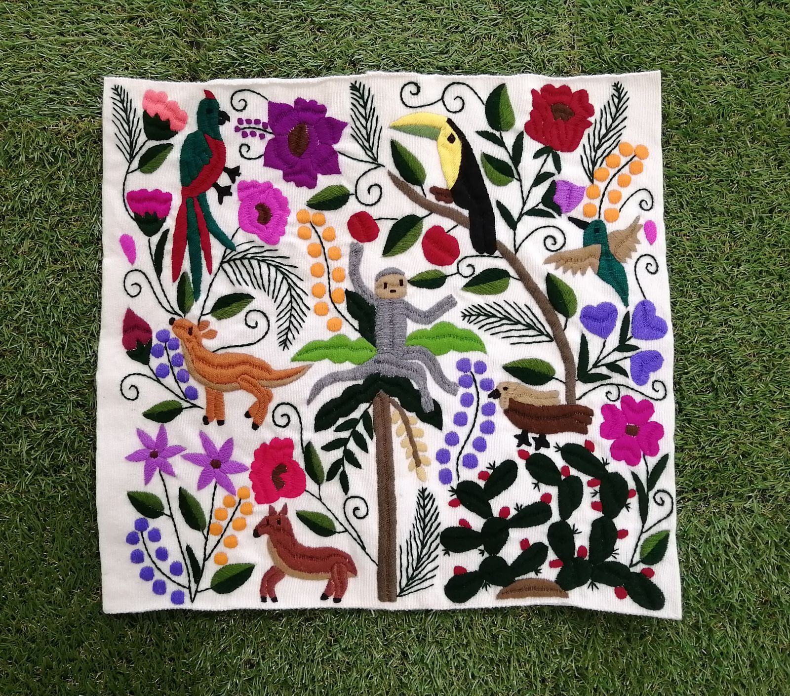 ラスト1点!!メキシコ雑貨メキシコ刺繍クッションカバー