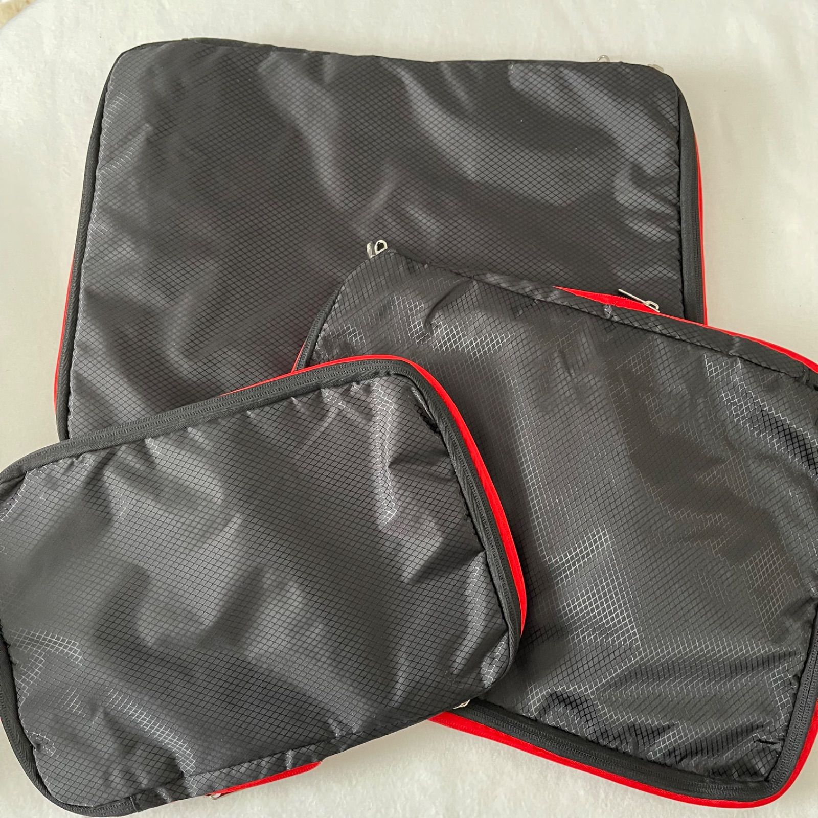 丈夫で簡単⭐衣類圧縮袋 トラベルポーチ 圧縮バッグ Ｓ Ｍ L ３点 - メルカリShops