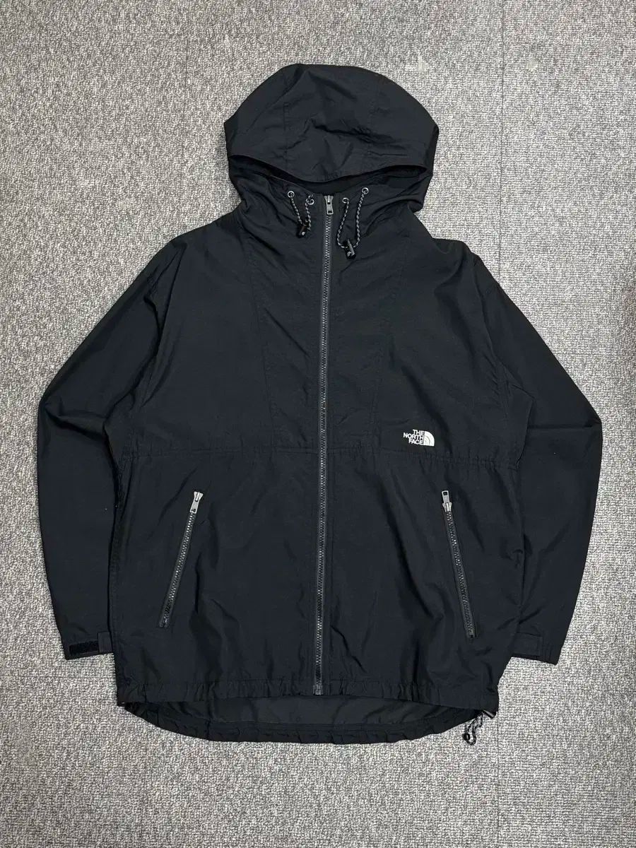 00s THE NORTH FACE(ザノースフェイス) ナイロン ミドルロゴ ウィンドジャケット