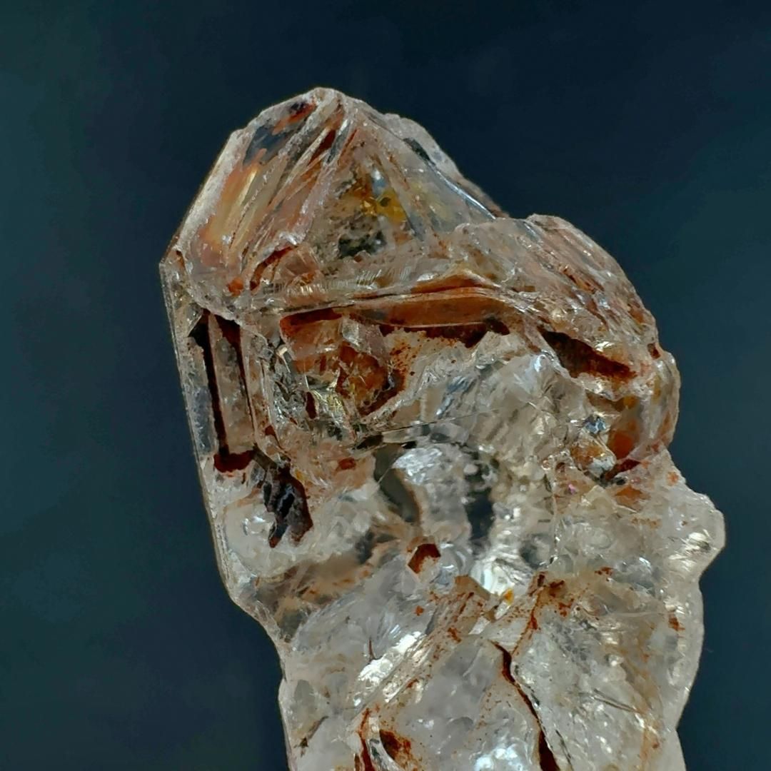 E31568 新産地 石油入り水晶 オイルインクォーツ 水晶 蛍光鉱物 水晶 天然石 原石 鉱物 NEXPOTALLINN_EU