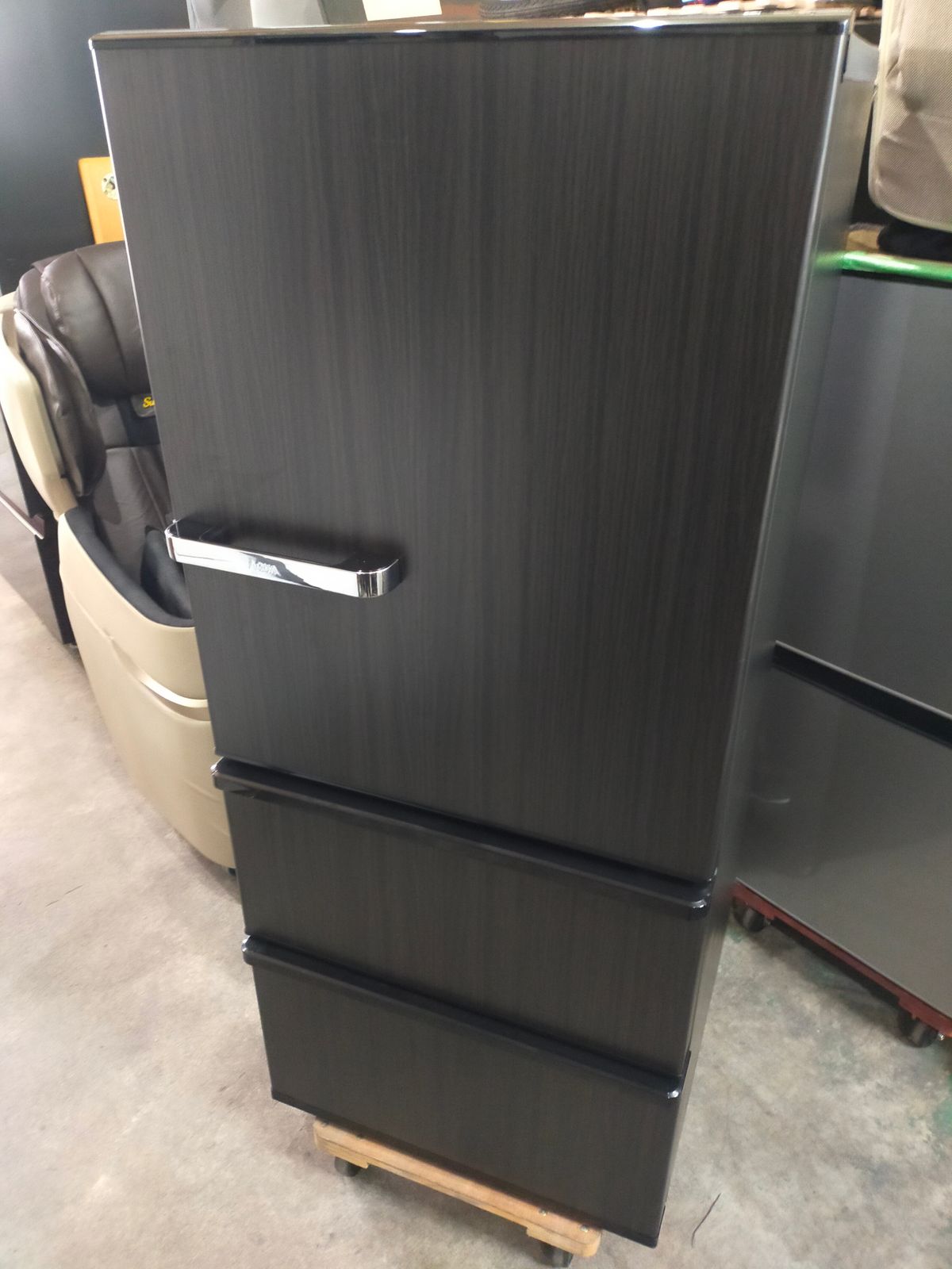 冷蔵庫 アクア AQR-SV27M-K 272L 2025年製