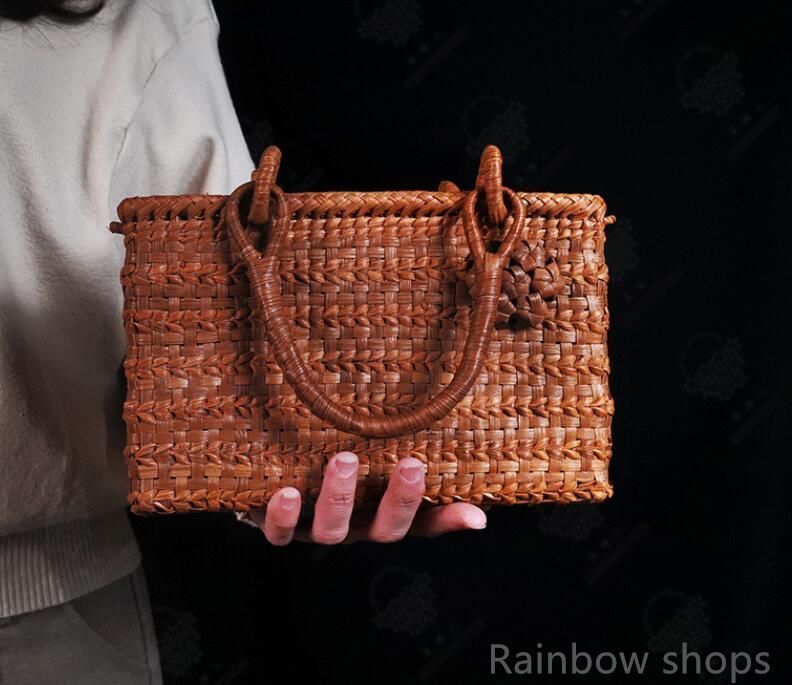 美品　未使用　職人手編み　山葡萄かっご　バッグ　定番　網代編み みだれ編み 山葡萄 かごバッグ 内布付き 網代編み 山ぶどう