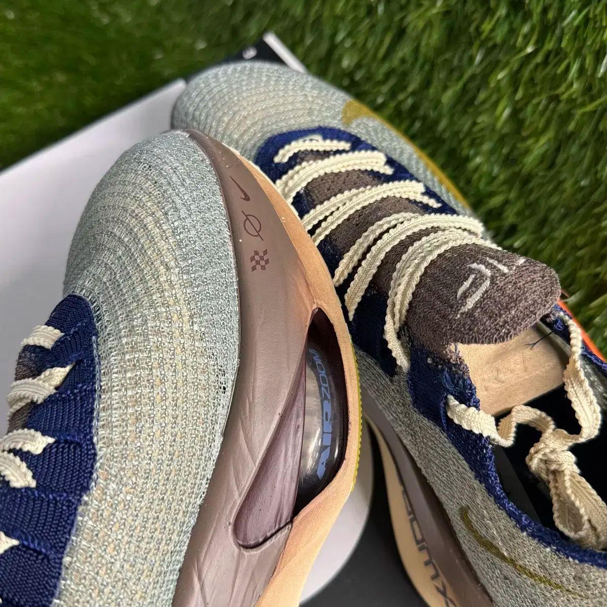 【新品】Nike エア ズームX アルファフライ ネクスト% 26.5センチ 値下げ！NIKE ナイキ エアズームアルファフライ ネクスト％ 26.5cm