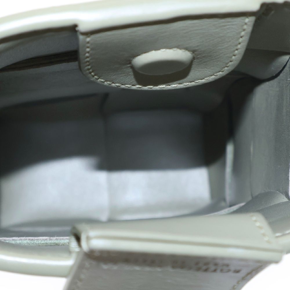 BOTTEGA VENETA (ボッテガヴェネタ) カセット イントレチャート フォン  