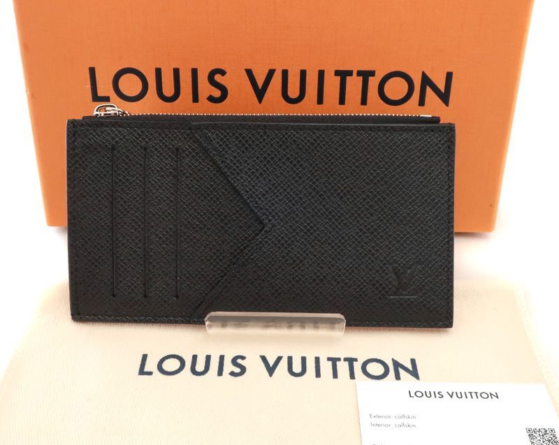 Louis Vuitton TAIGA Coin card holder (M62914) in 2023