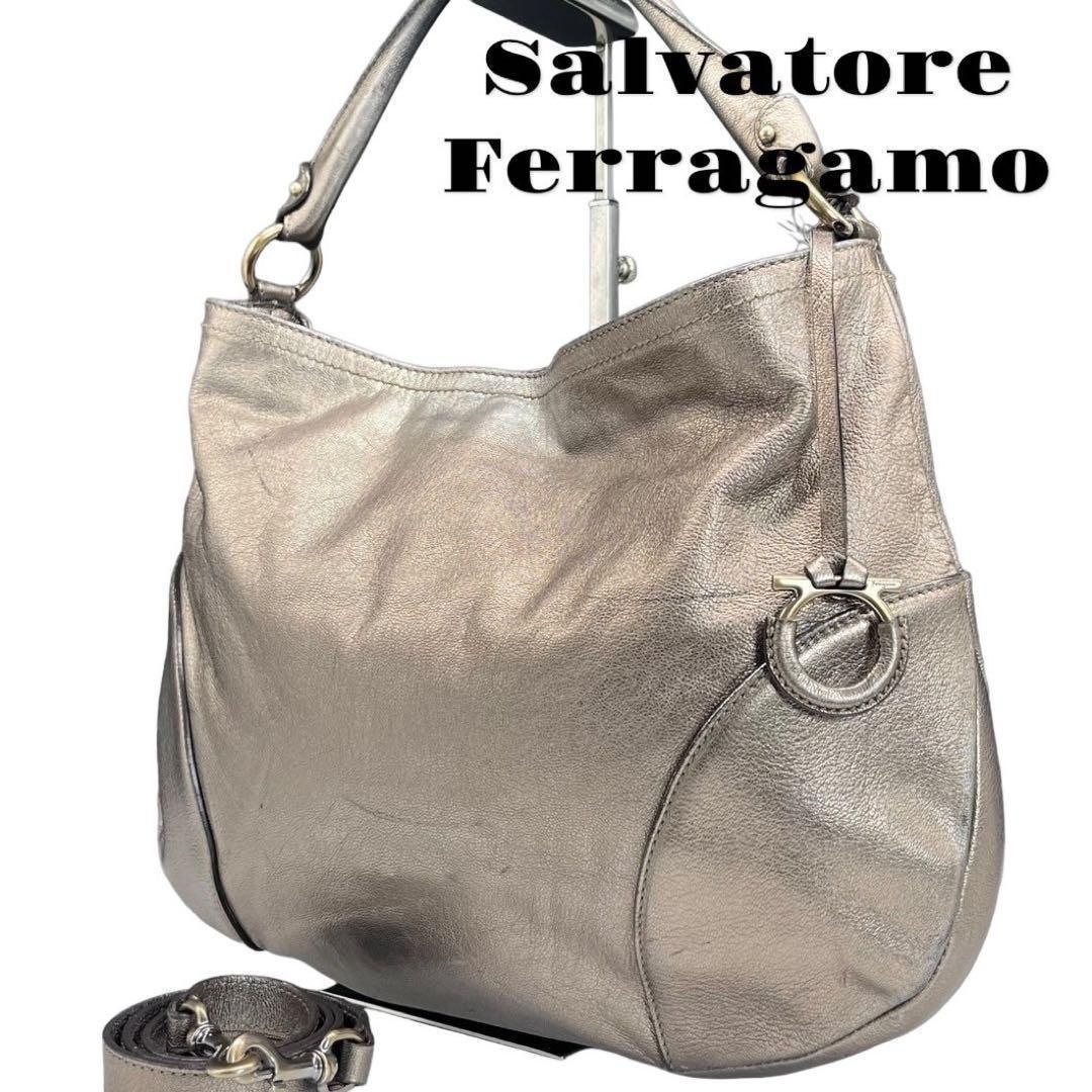 Salvatore Ferragamo サルヴァトーレフェラガモ ショルダーバッグ 