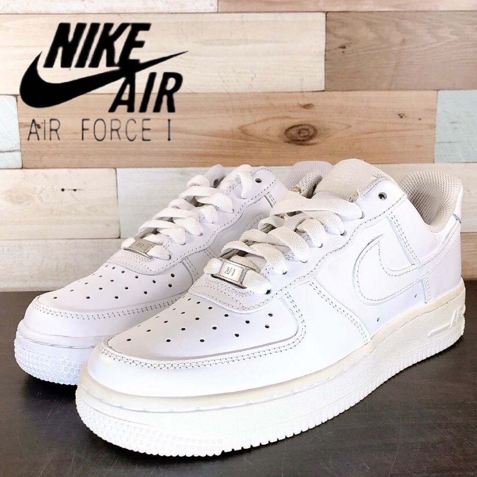 NIKE AIR FORCE 1 