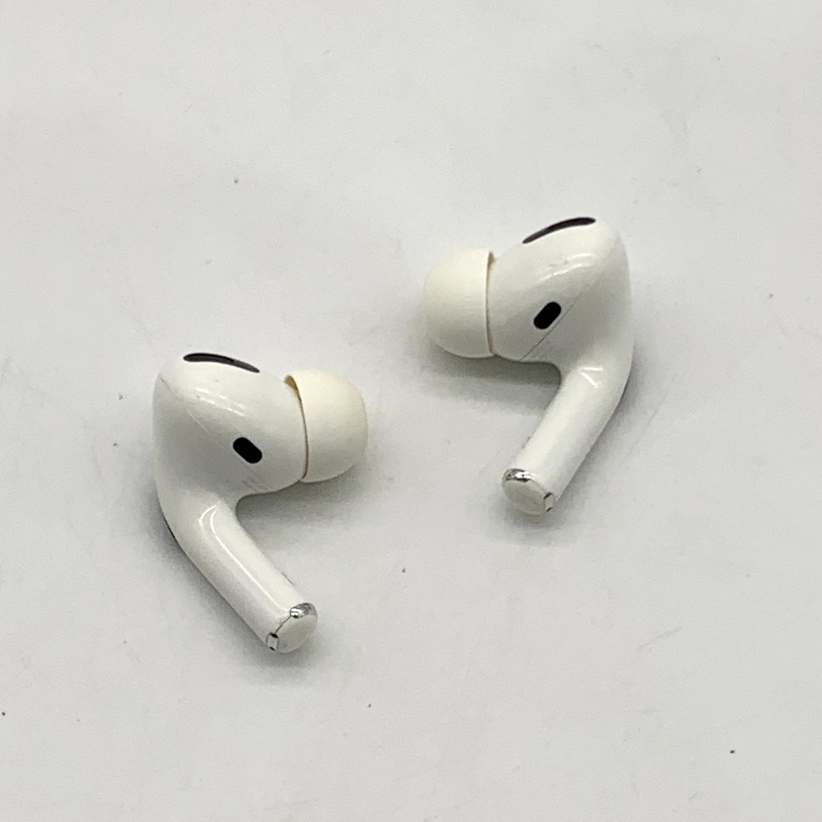 ▽【動作確認済み】Apple AirPods Pro ワイヤレスイヤホン 箱あり 