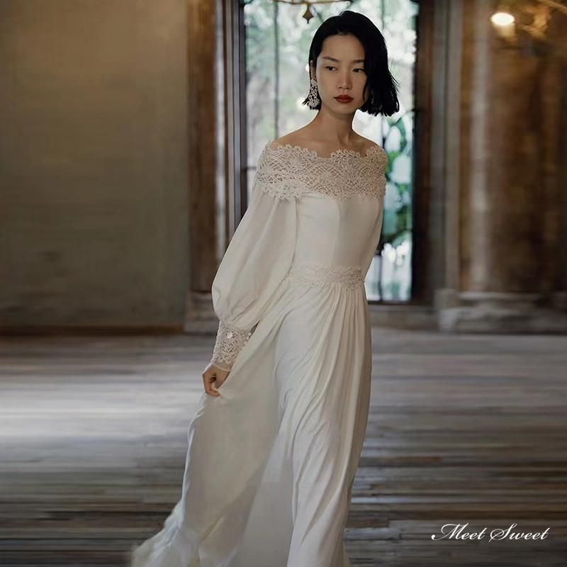 オフショルダー