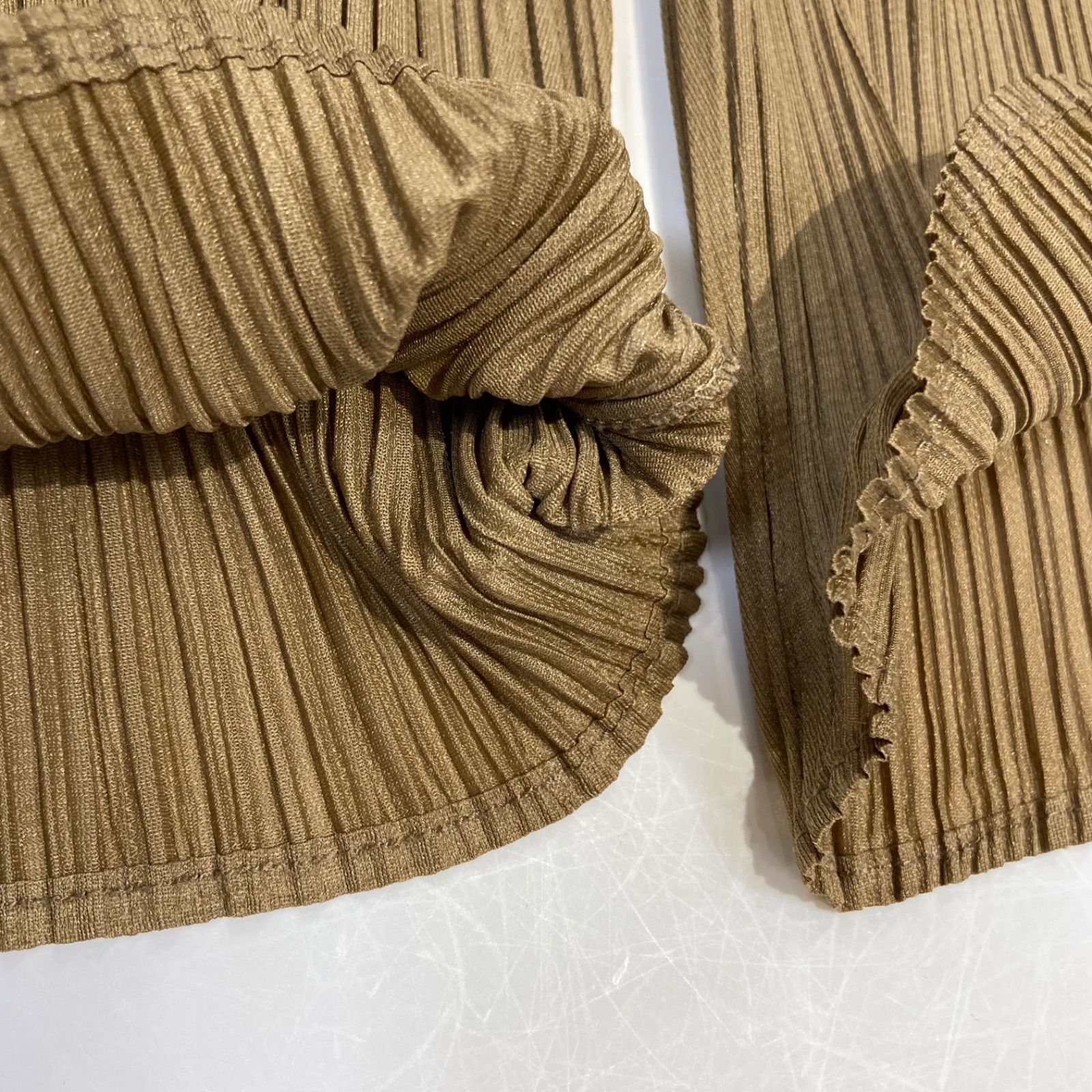 ISSEY MIYAKE PLEATS PLEASE イッセイミヤケ プリーツプリーズ パンツ 