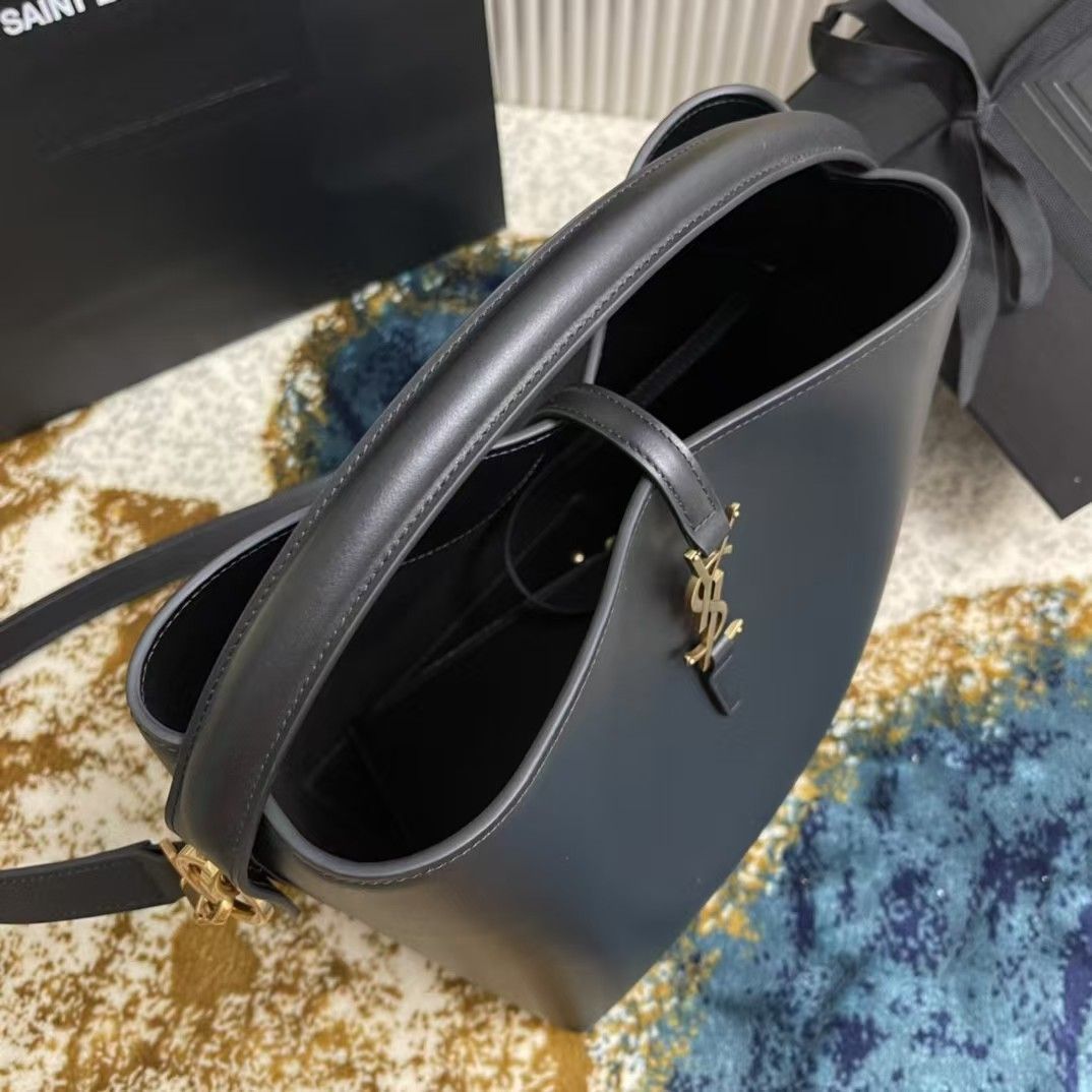 サンローランショルダーバッグハンドバッグ｜