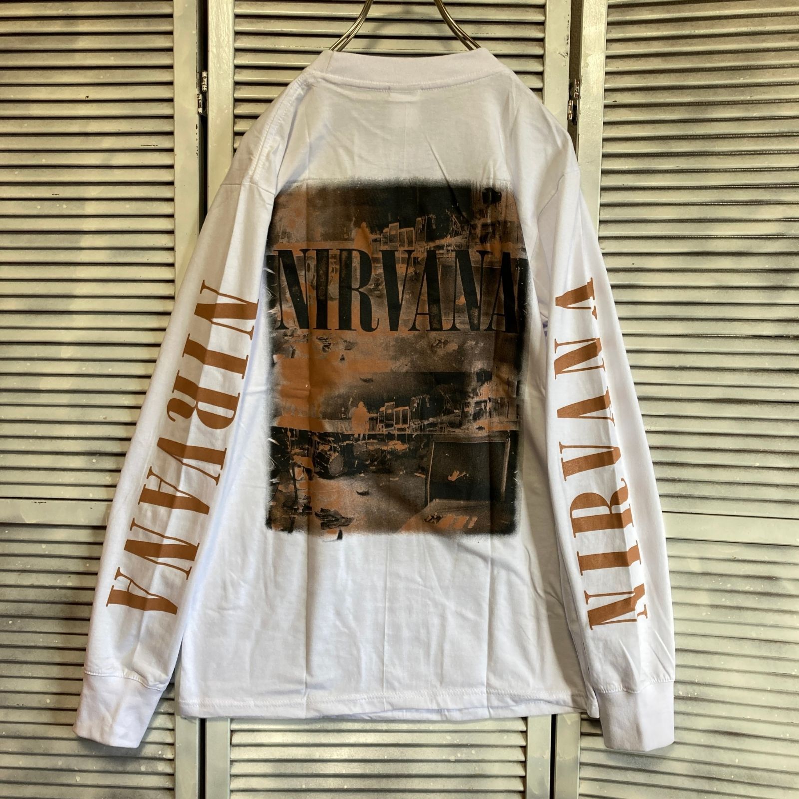 ⭐︎ ニルバーナ NIRVANA カートコバーン 白 長袖 Tシャツ ロック