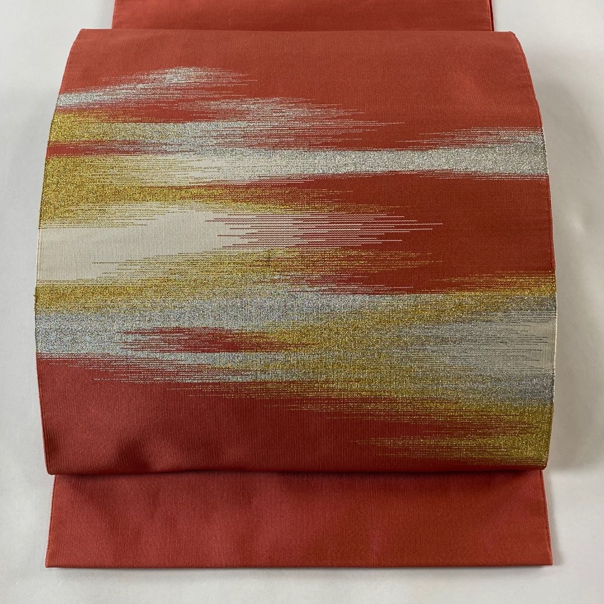 超豪華日本刺繍☆塩瀬の名古屋帯 サーモンピンク薄オレンジ系 名古屋帯 優品 関西仕立て 扇 鼓 金銀糸 箔 サーモンピンク 正絹