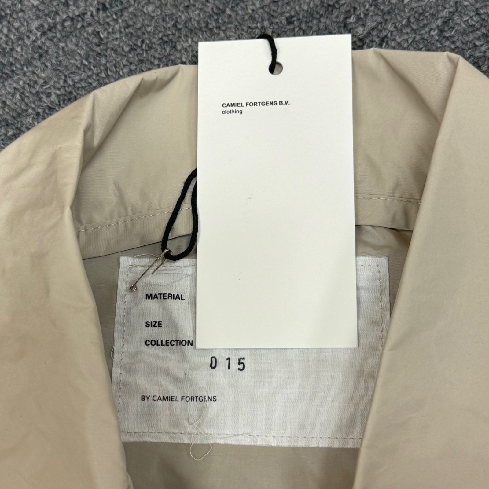 CAMIEL FORTGENS Short Mac XXL ショートマッキントッシュ