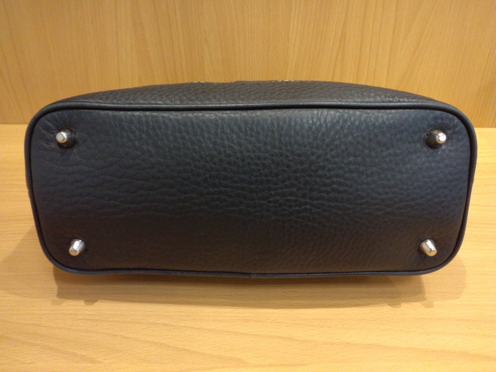 美品 コーチ ハンドバッグ オールレザー シボ革 パンチング ブラック 5055 美品 COACH コーチ 2way ショルダーバッグ ハンドバッグ オール
