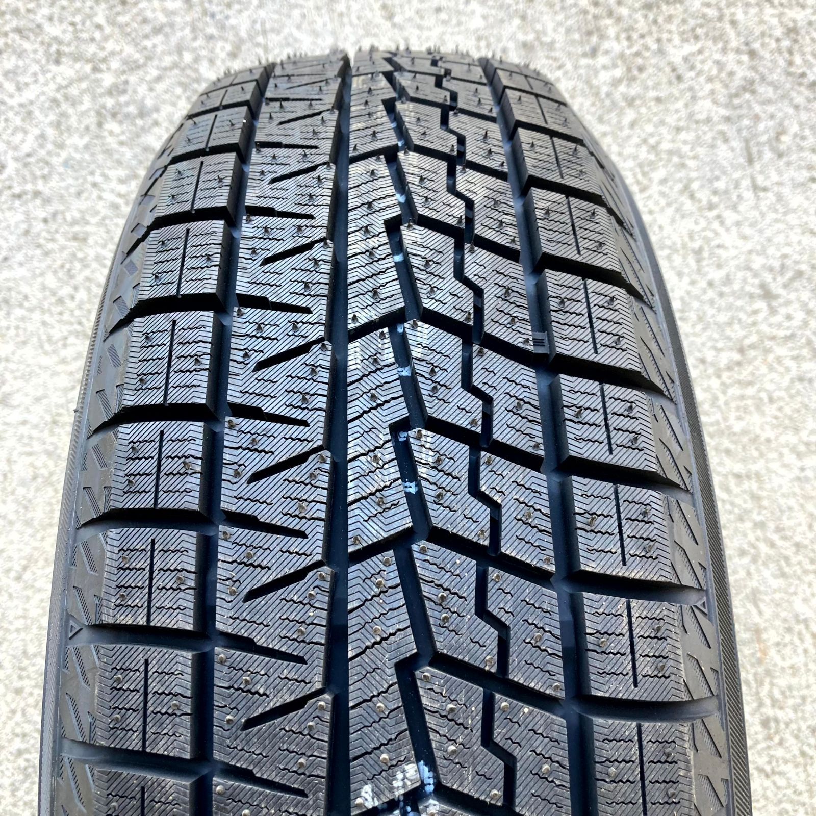 未使用品 ヨコハマ アイスガード iG70 175/65R14 スタッドレスタイヤ 4  