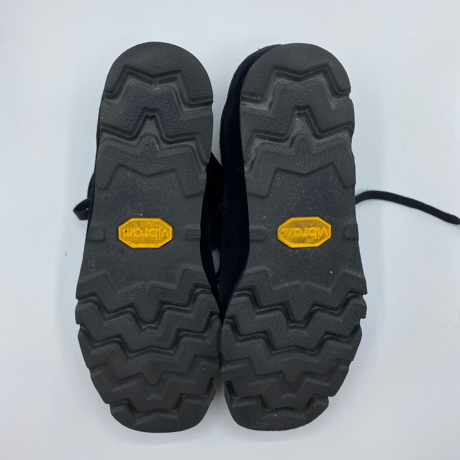 Clarks wallabee