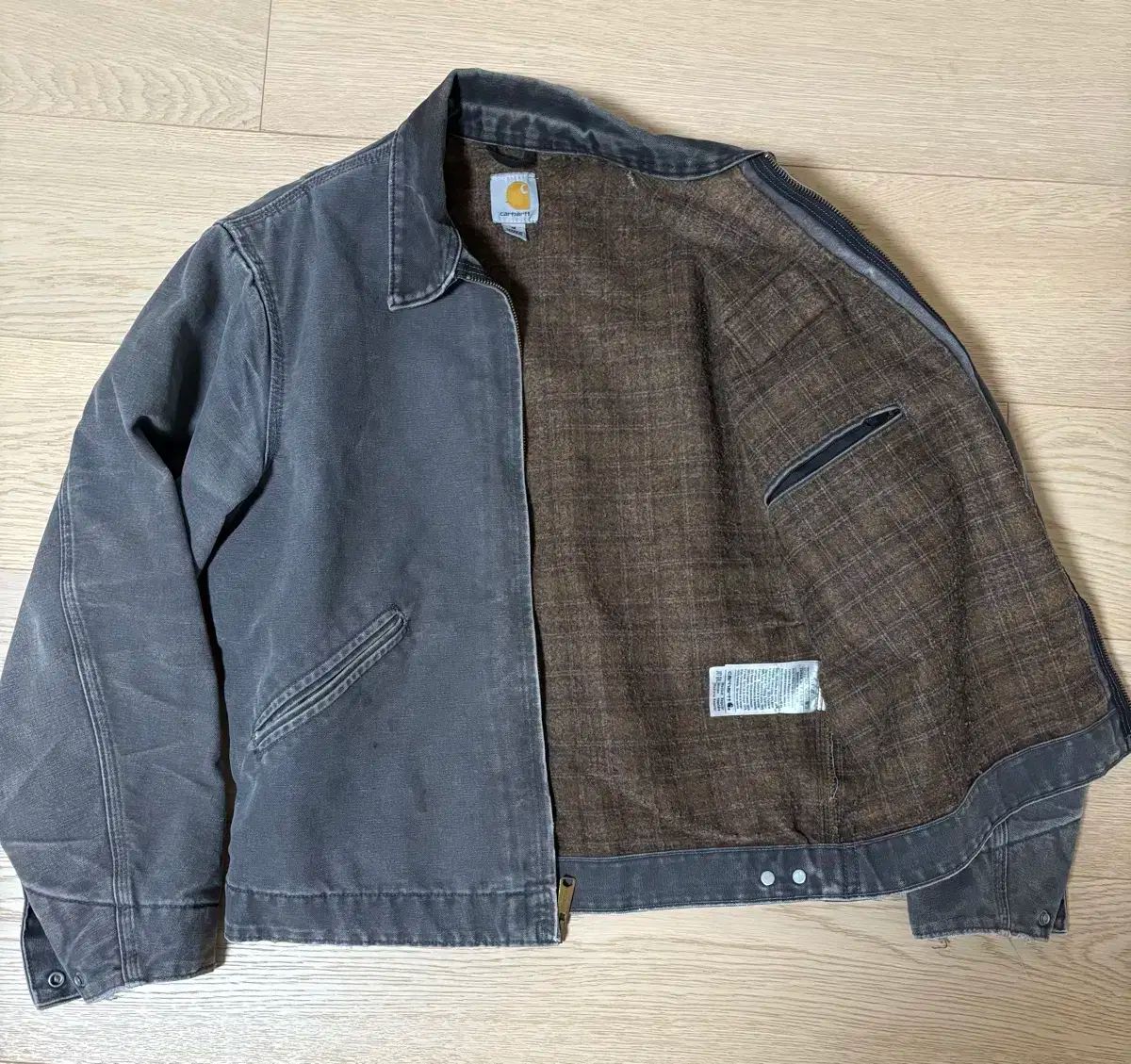 Carhartt(カーハート) デトロイトジャケット ジャケット j97 gvl