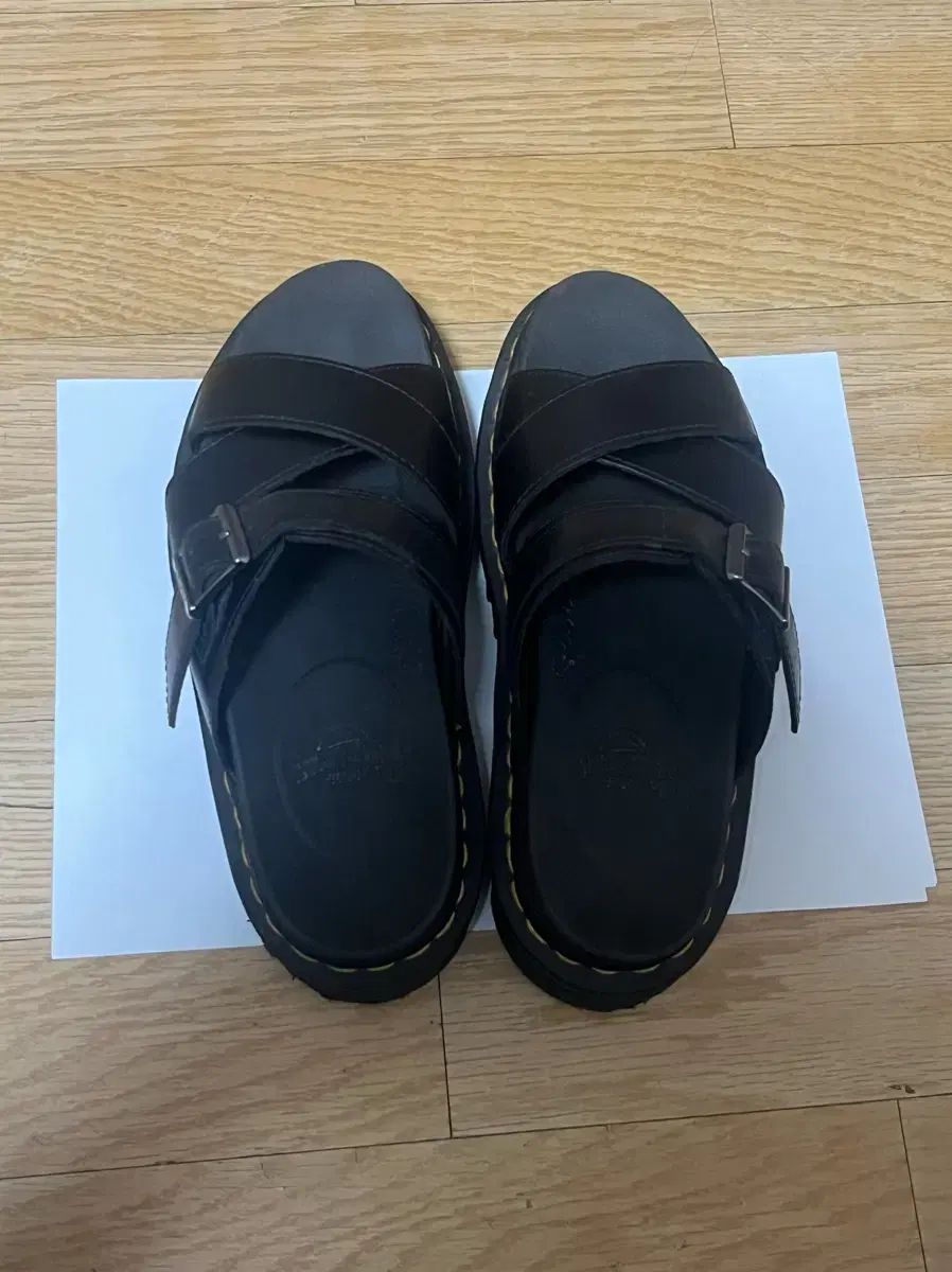DR. MARTENS ドクターマーチン ライカー サンダル 240 eu37