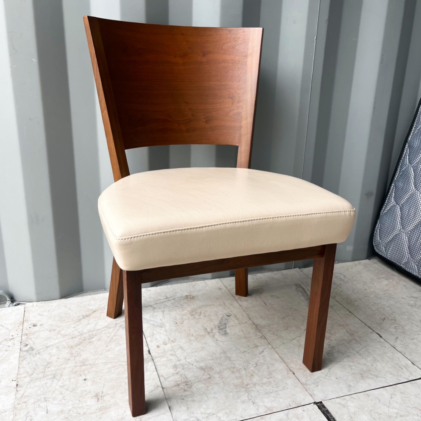 取付無料！カンディハウス ナチュラルアイボリー 北欧風天然木ダイニングチェア 取付無料！カンディハウス ナチュラルアイボリー 北欧風天然木