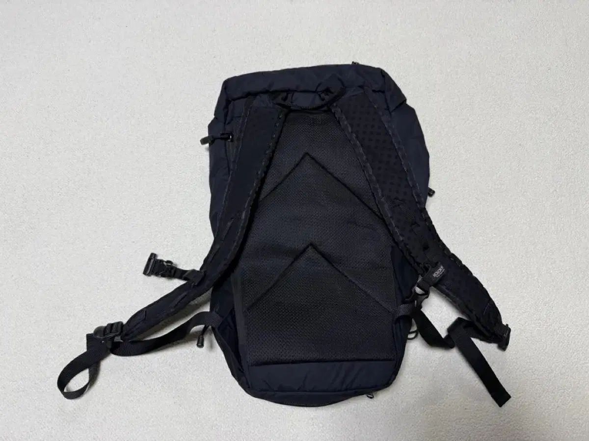 KOLON SPORT コーロンスポーツ 23リットル 登山リュック