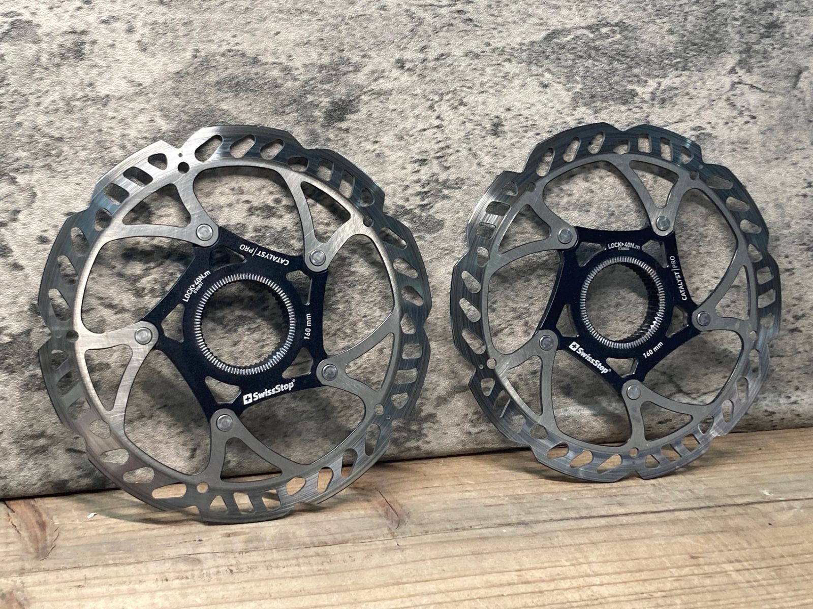 Y51フーガ タイプS 純正触媒 Z34にも Z34 触媒ストレート