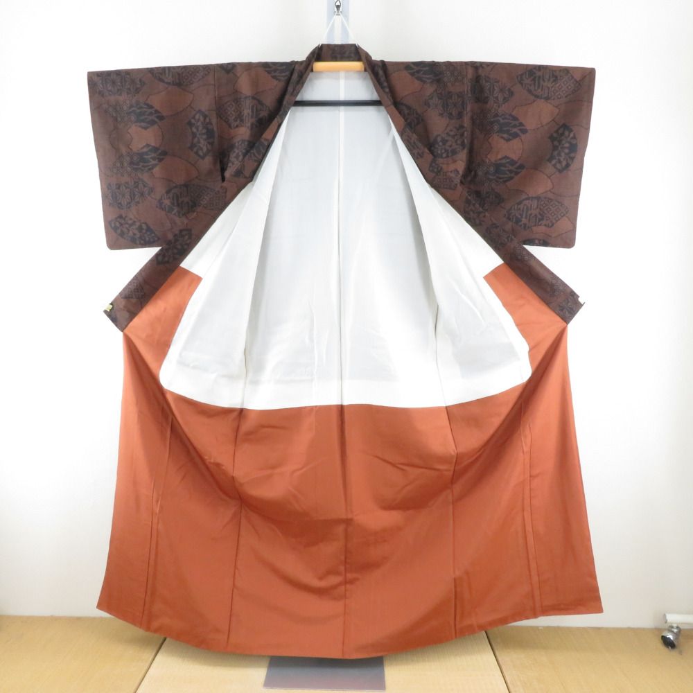 Z-655 正絹 扇子の総柄 オレンジ地 袷 柄八掛 大きめサイズ 広衿 Prices down3】【中古品】羽織 「オレンジ暈し 格子」 正絹