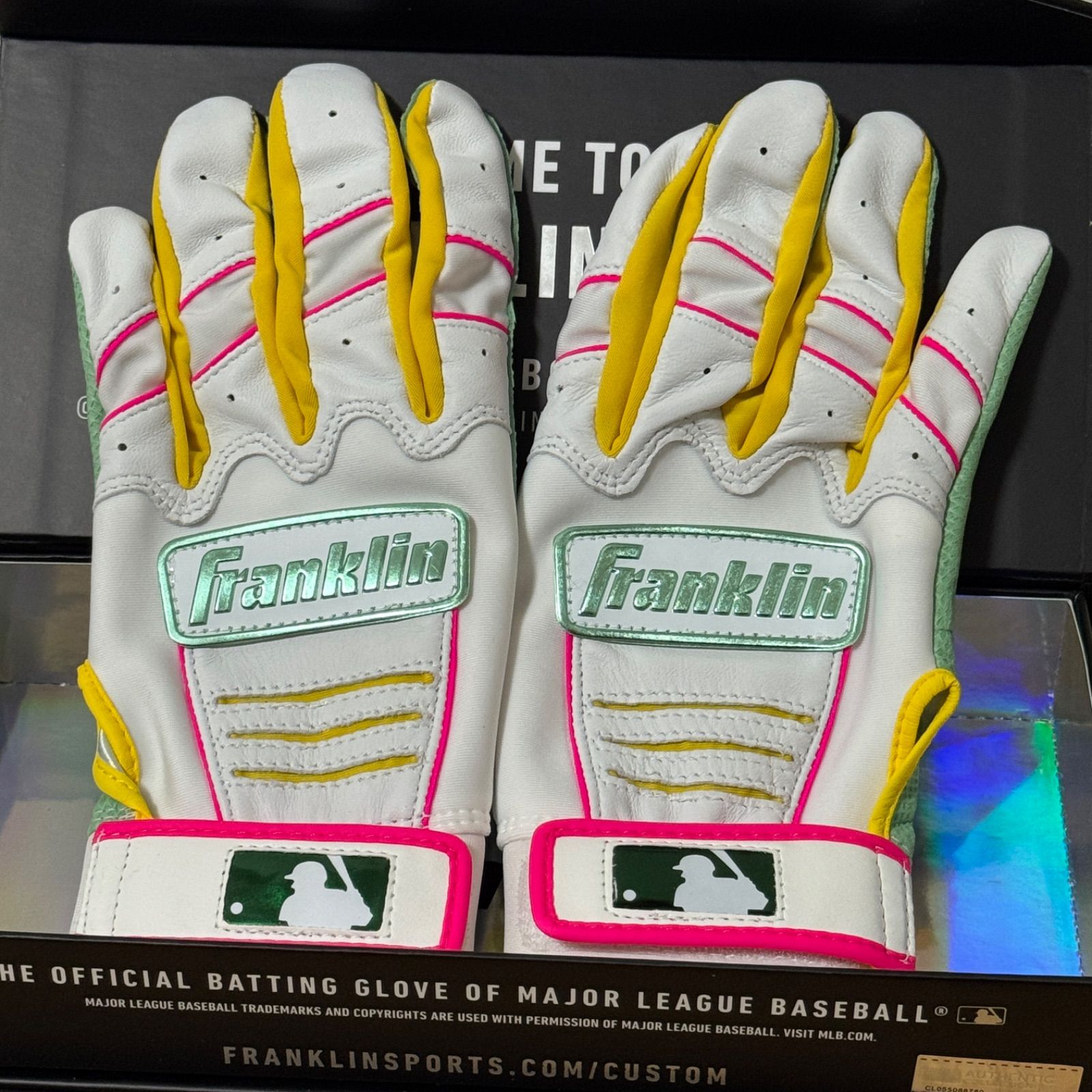 Franklin Custom CFX Pro ホワイト パドレス バッティンググローブ