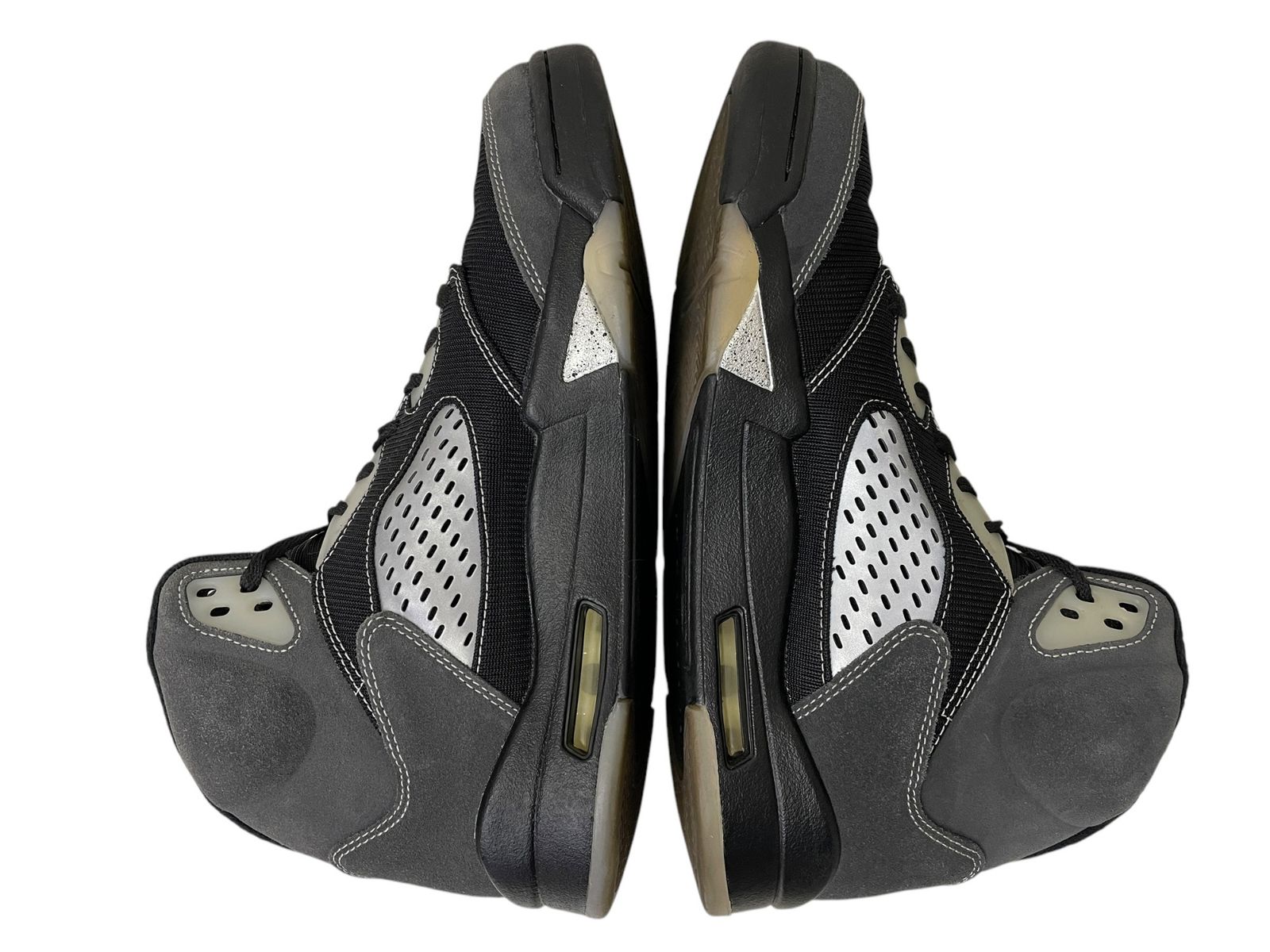 NIKE (ナイキ) AIR JORDAN 5 RETRO Anthracite ハイカット スニーカー