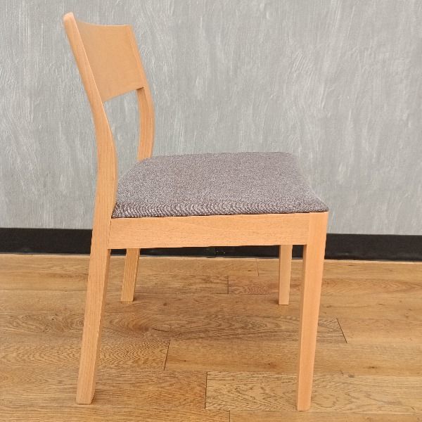 グレー ダイニングチェアー