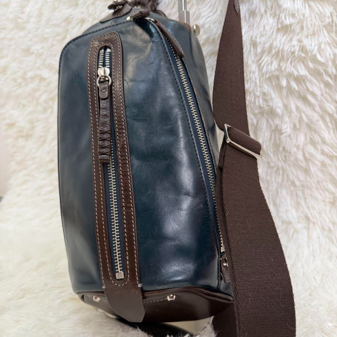 Kiefer neu キーファーノイ レザーショルダーバック ボディ