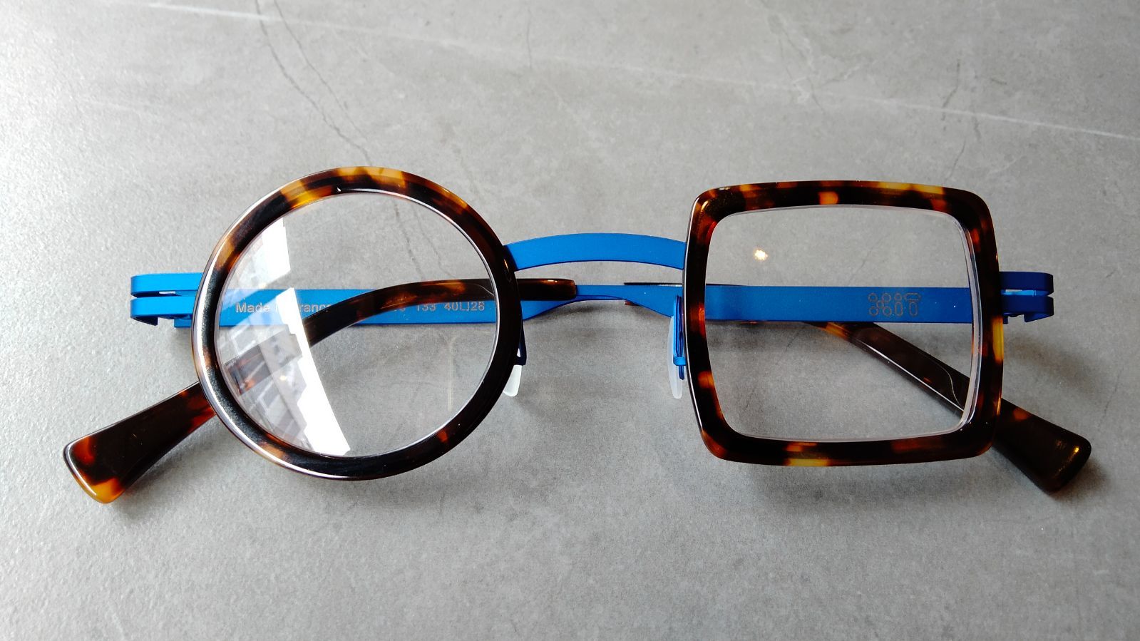 間もなく在庫終了】成田悠輔さん愛用 丸四角メガネ XiT eyewear