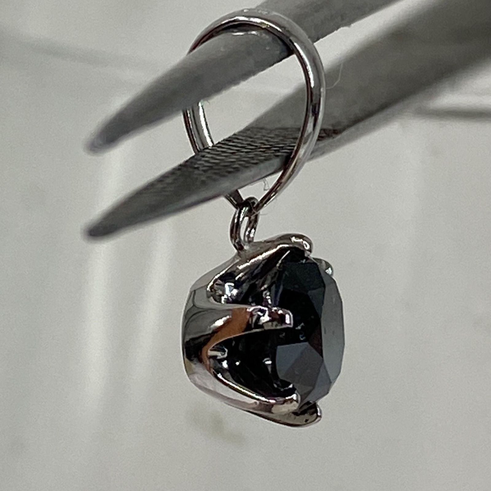 pt900 プラチナペンダント ブラックダイヤモンド 0.9ct - メルカリ
