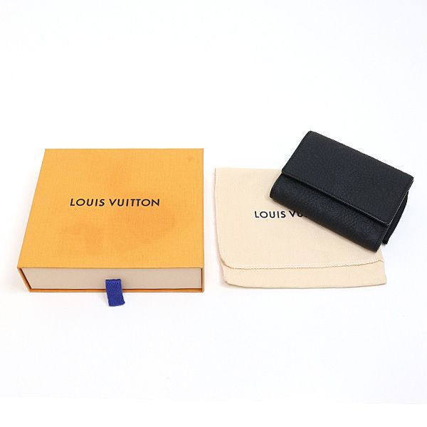 ルイヴィトン Louis Vuitton ポルトフォイユ・パイロット M82556