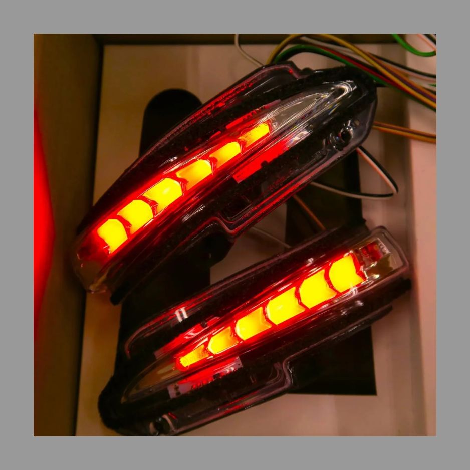 Vertical Arrow LEDウィンカー 未使用 特注部品」AVEST[VerticalArrow Type Zs] シーケンシャル