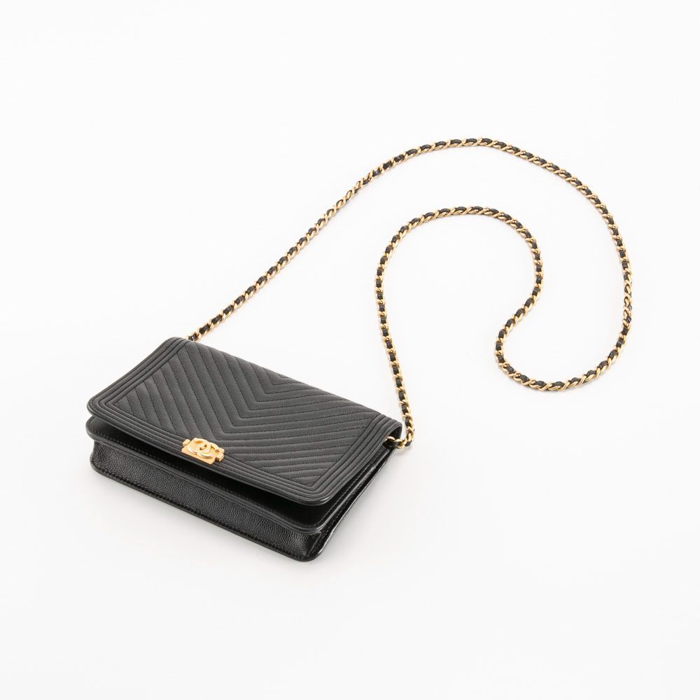 シャネル CHANEL ショルダーバッグ ポシェット BOY CHANEL ボーイ