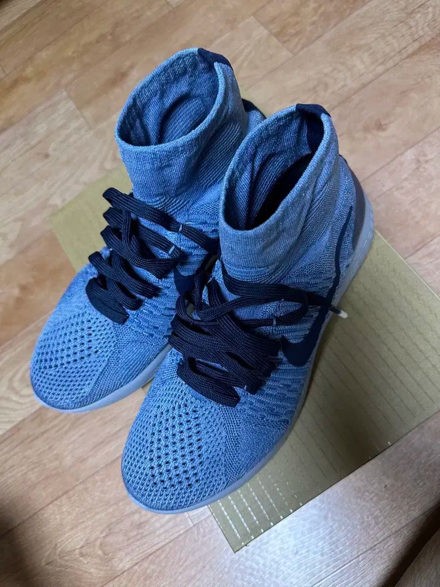 NIKE ナイキ