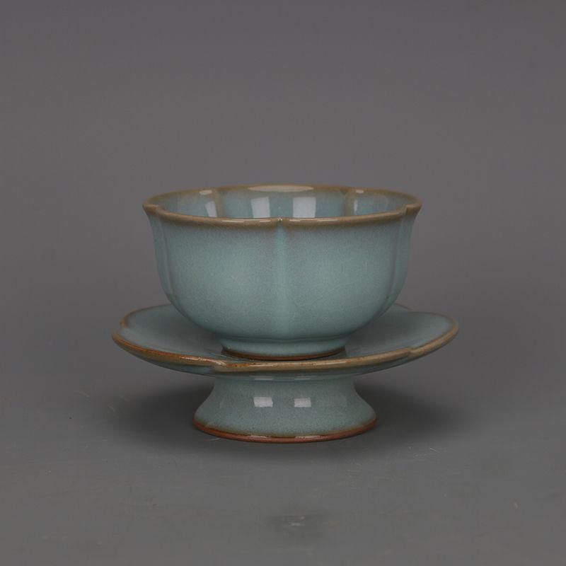藍釉刻芭蕉葉杯 湯呑 中国茶器　飲茶食器 美品 美術品 装飾品 置物 IwaiLoft 美しい手毬 蓋碗 三才碗 宝瓶 煎茶器 急須 手まり柄