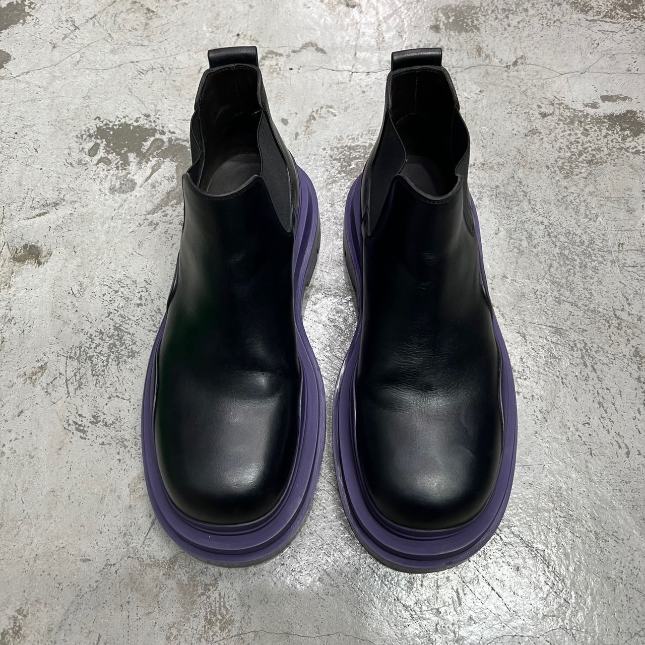 BOTTEGA VENETA タイヤ アンクル チェルシー レザー ブーツ シューズ