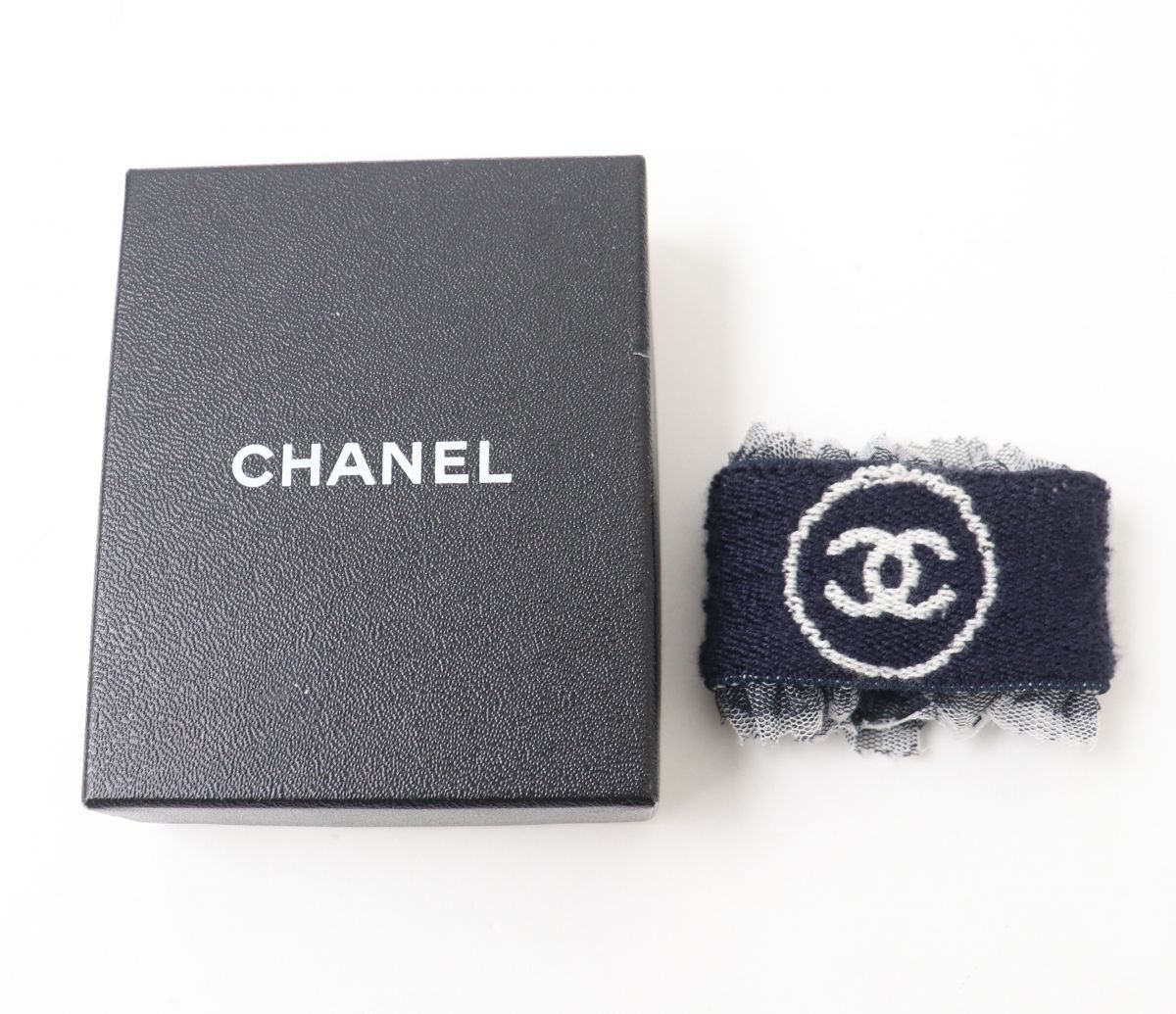 CHANEL シャネル　リストバンド　ココマーク　ピンク　パイル地　レース シャネル マトラッセ ココハンドル XS ピンク A92990 グレインド