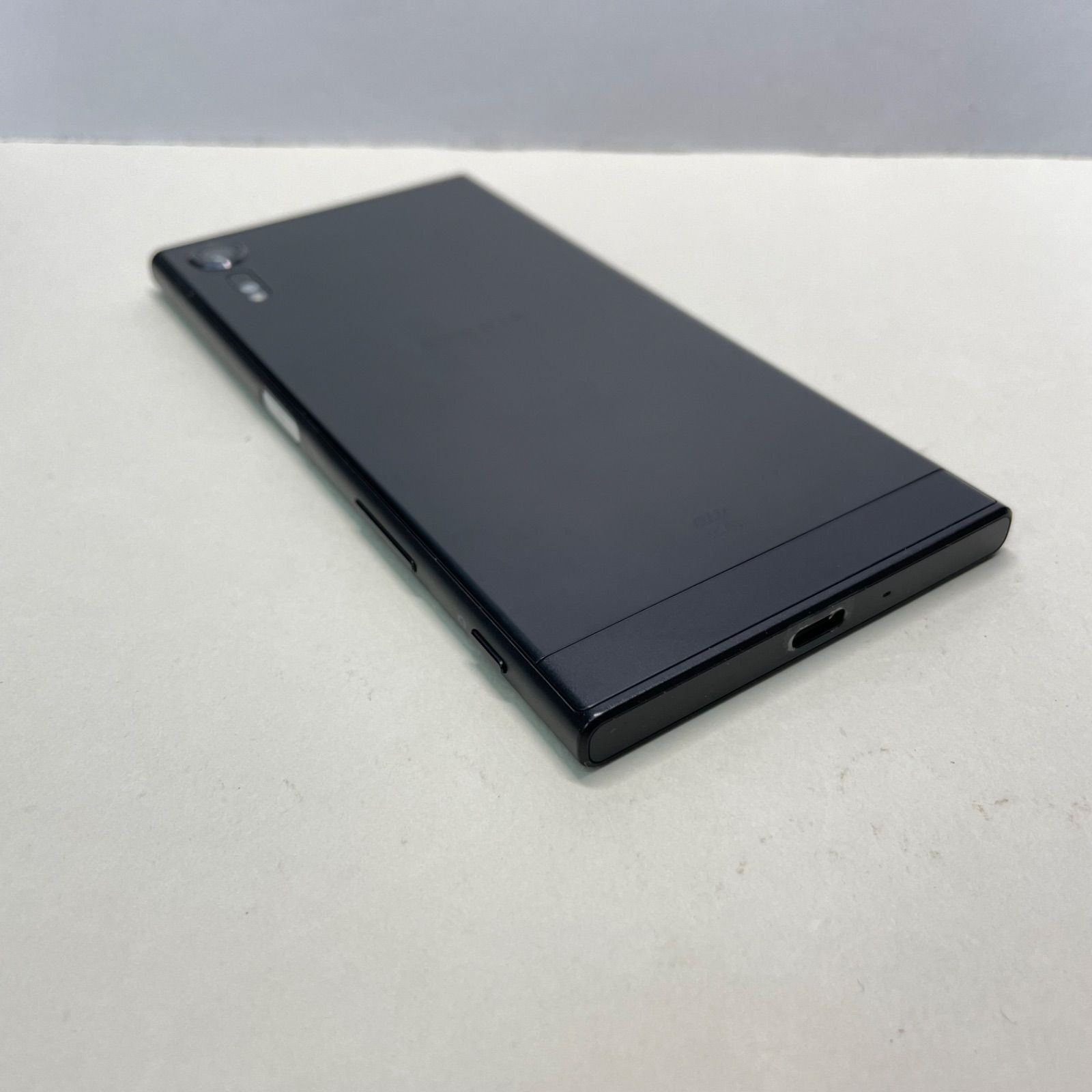Sony Xperia XZs SOV35 SIMフリー90084 - メルカリ