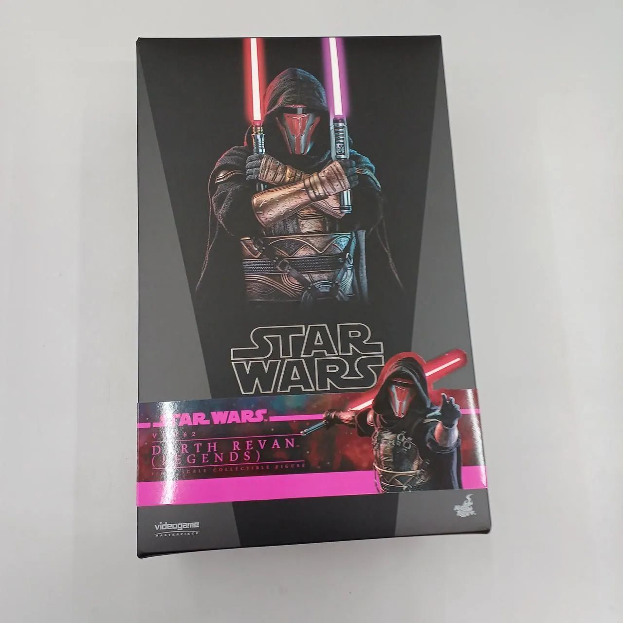 HOT TOYS スターウォーズ ダース・レヴァン 1/6 フィギュア