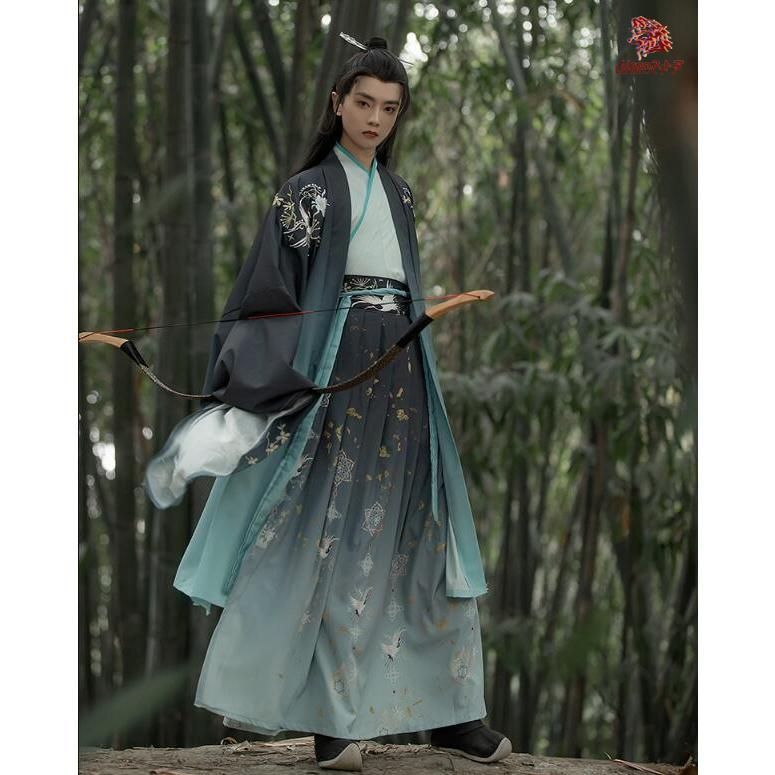 中華コスプレ衣装 ハロウィン衣装 華流 時代劇 コスチューム 女性 大人 華やか 漢服 唐時代 宮廷 皇后 貴妃 仮装 変装 古代 ウエディングドレス トレーン 引き裾