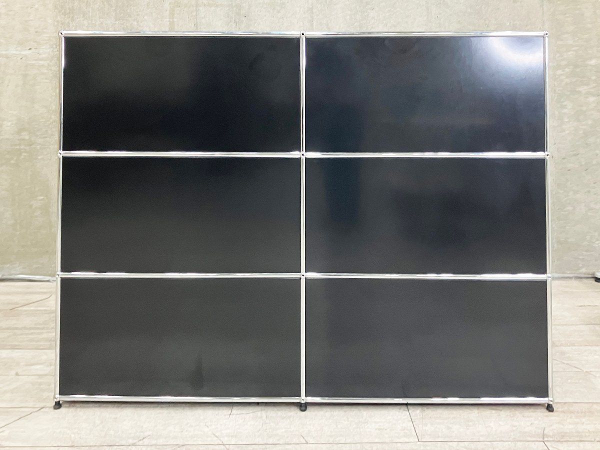 USMハラー■キャビネット　2列2段　ダークグレー　2種類の鍵付き　サイドボード 展示品 USMハラー 2列2段 サイドボード 収納 モダン