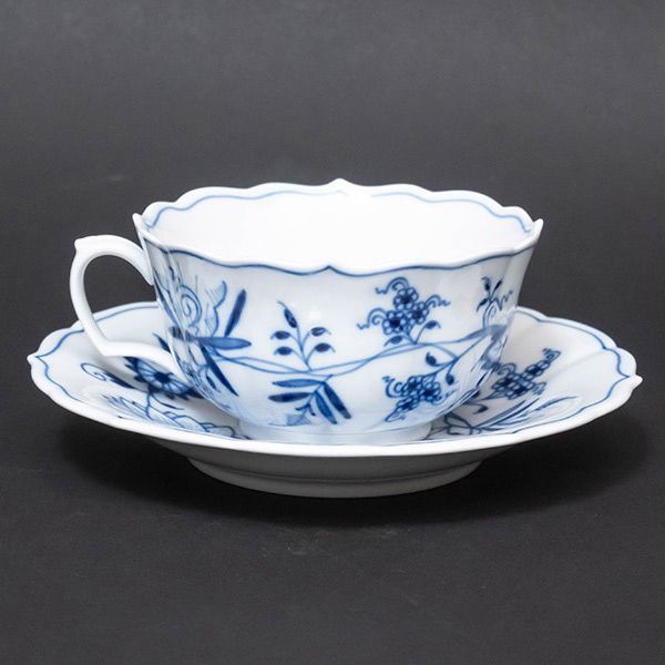 マイセン ブルーオニオン ティーカップ＆ソーサー（00633） - メルカリ