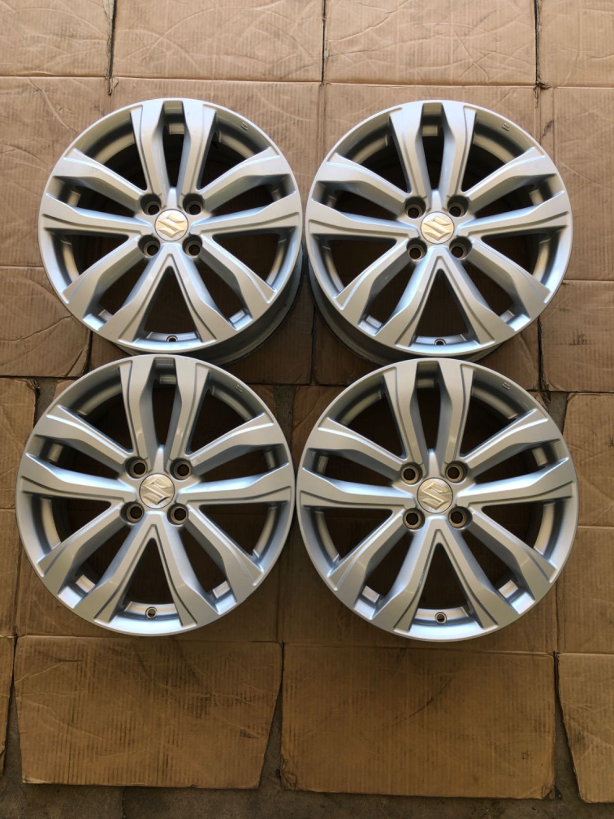 ENKEI スズキ スイフトRS 後期 ZC72 純正アルミホイール 16インチ 6J ENKEI ワゴンR スティングレー流用などに