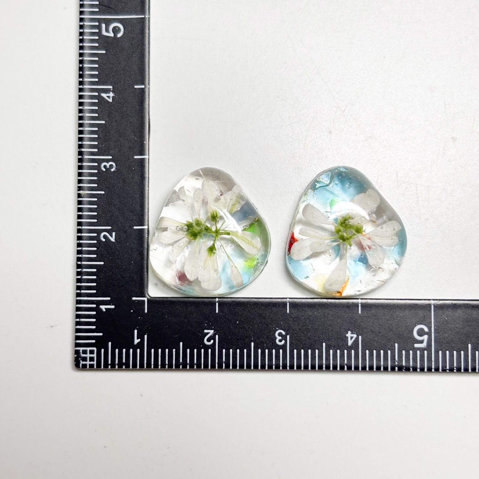 204 ) カボション ユーフォルビア 琉球ガラス レジン ピアス 204 ) カボション ユーフォルビア 琉球ガラス レジン ピアス