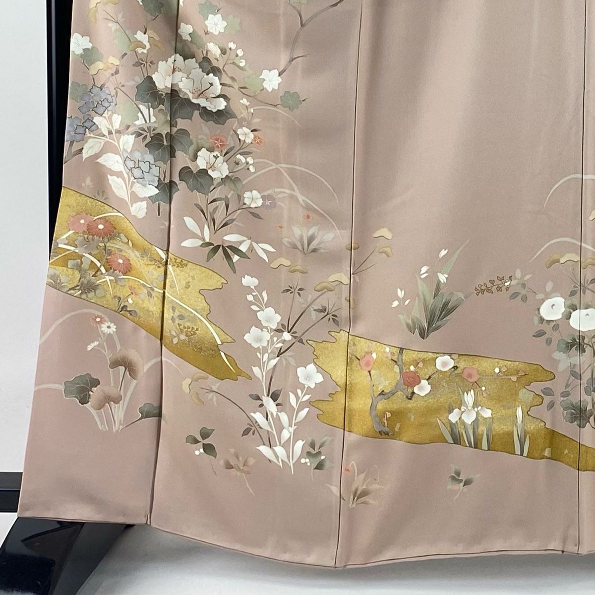訪問着 身丈163.5cm 裄丈62.5cm S 袷 枝花 草花 金彩 ピンクベージュ 正絹 秀品