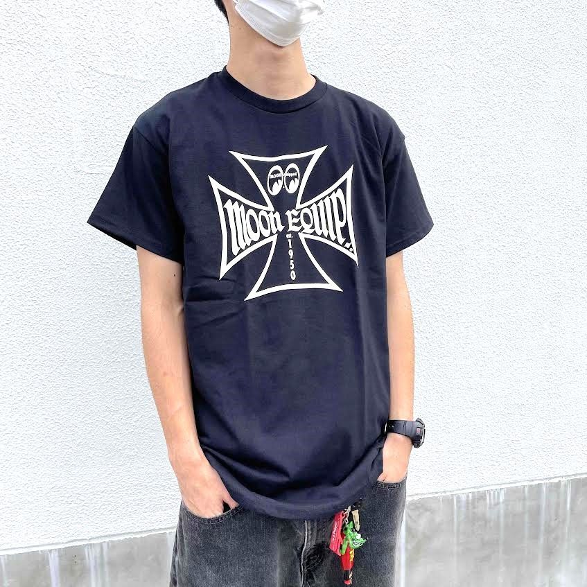 ムーンアイズ イクイップド アイアンクロス Tシャツ ブラック MOONEYES