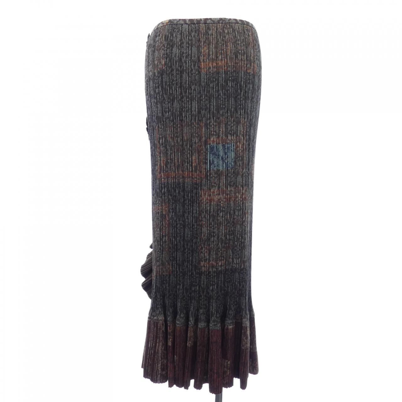 イッセイミヤケ ISSEY MIYAKE IM34FG738 スカート